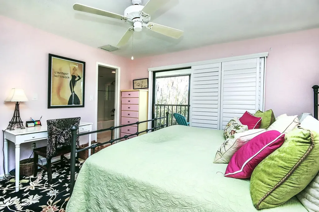 662 Donax Street Sanibel FL 33957