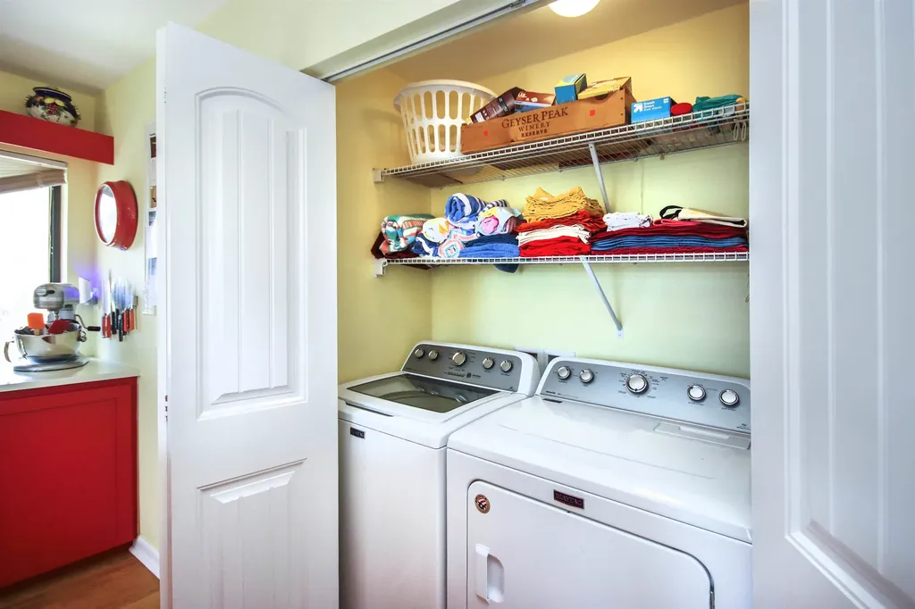 662 Donax Street Sanibel FL 33957