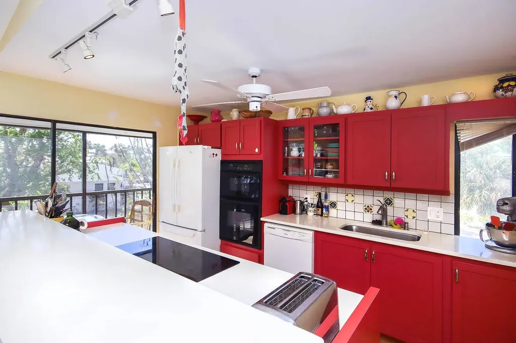 662 Donax Street Sanibel FL 33957