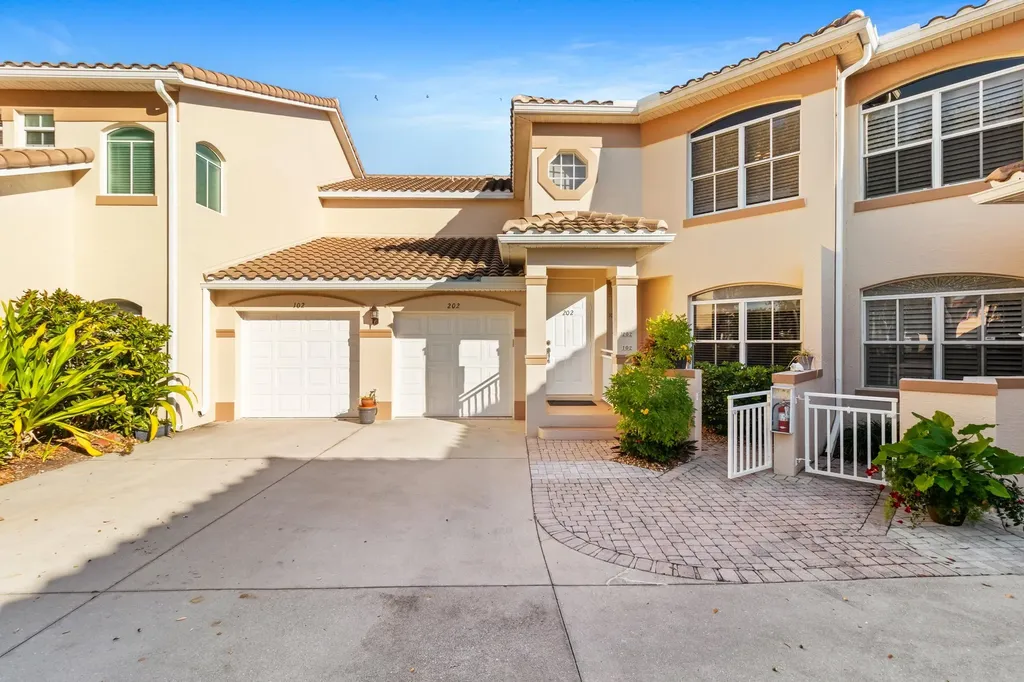 28060 Palmas Grandes Lane Bonita Springs FL 34135