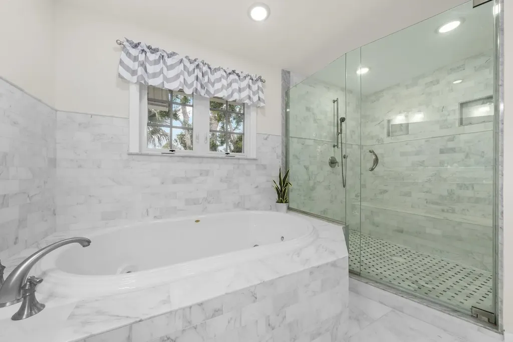 2596 Roosevelt Place Sanibel FL 33957