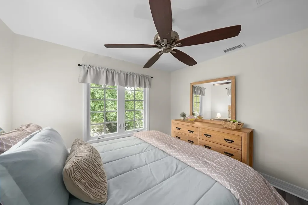 2596 Roosevelt Place Sanibel FL 33957