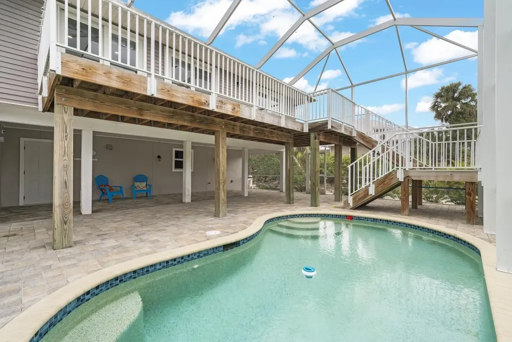 2596 Roosevelt Place Sanibel FL 33957