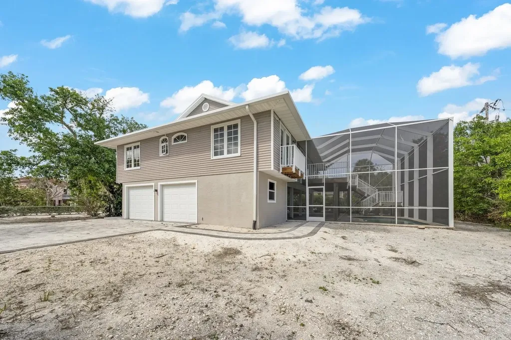 2596 Roosevelt Place Sanibel FL 33957