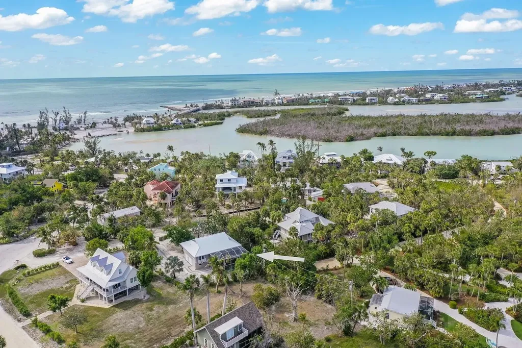 2596 Roosevelt Place Sanibel FL 33957