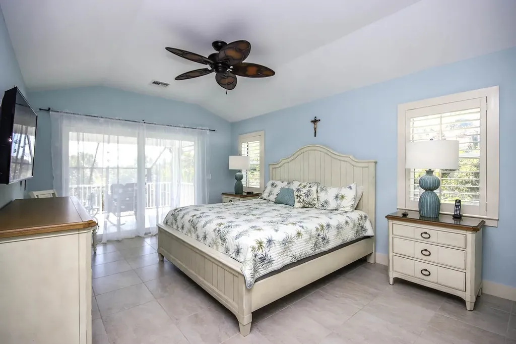 1310 Par View Drive Sanibel FL 33957