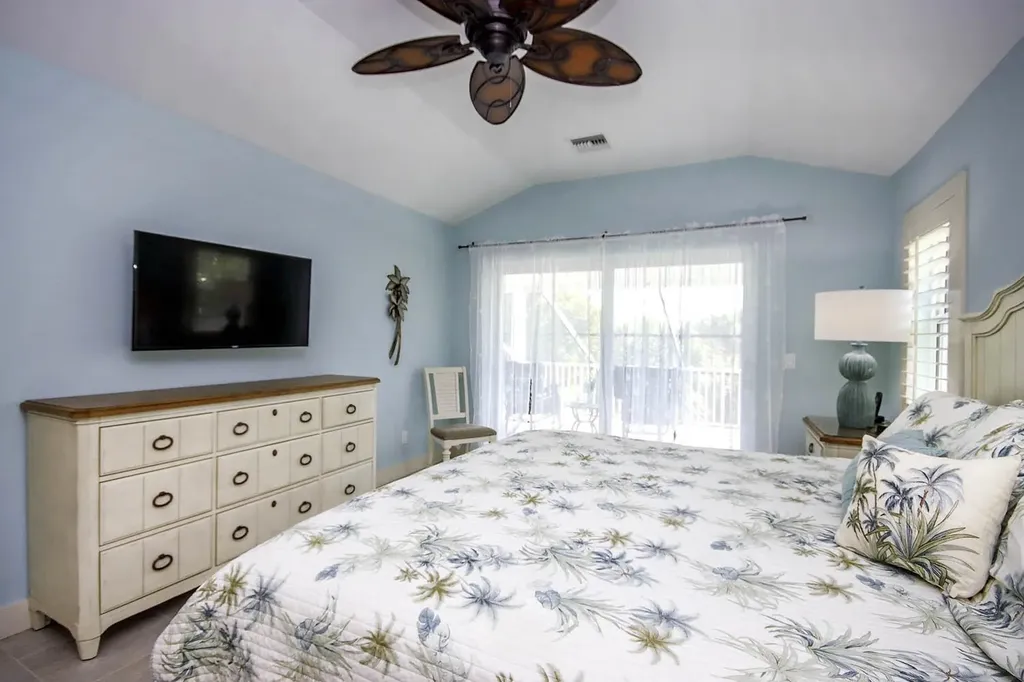 1310 Par View Drive Sanibel FL 33957