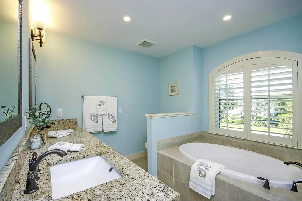 1310 Par View Drive Sanibel FL 33957
