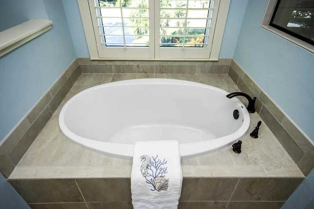 1310 Par View Drive Sanibel FL 33957