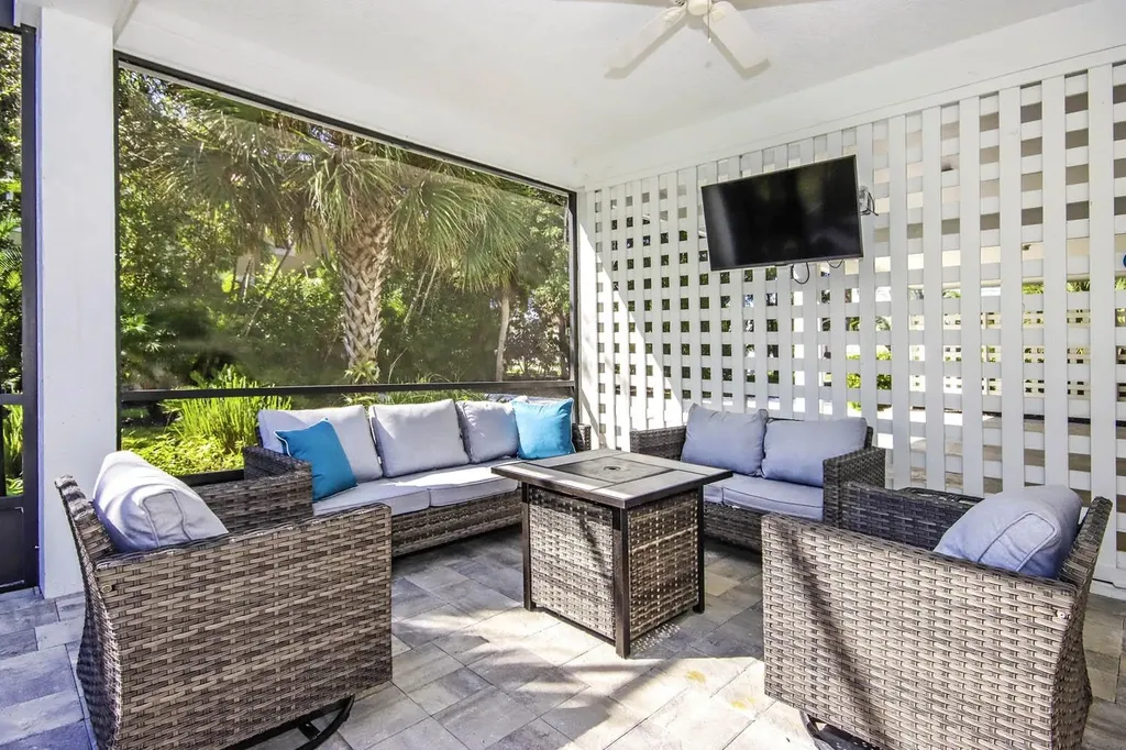 1310 Par View Drive Sanibel FL 33957