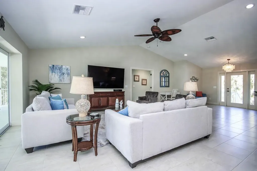 1310 Par View Drive Sanibel FL 33957