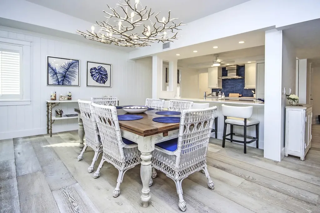 2629 W. Gulf Drive Sanibel FL 33957