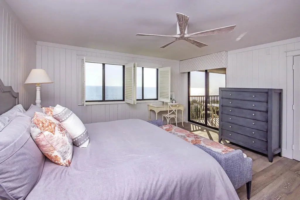 2629 W. Gulf Drive Sanibel FL 33957