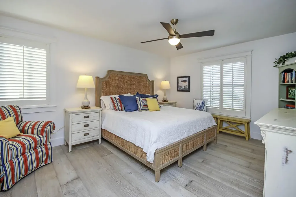 2629 W. Gulf Drive Sanibel FL 33957