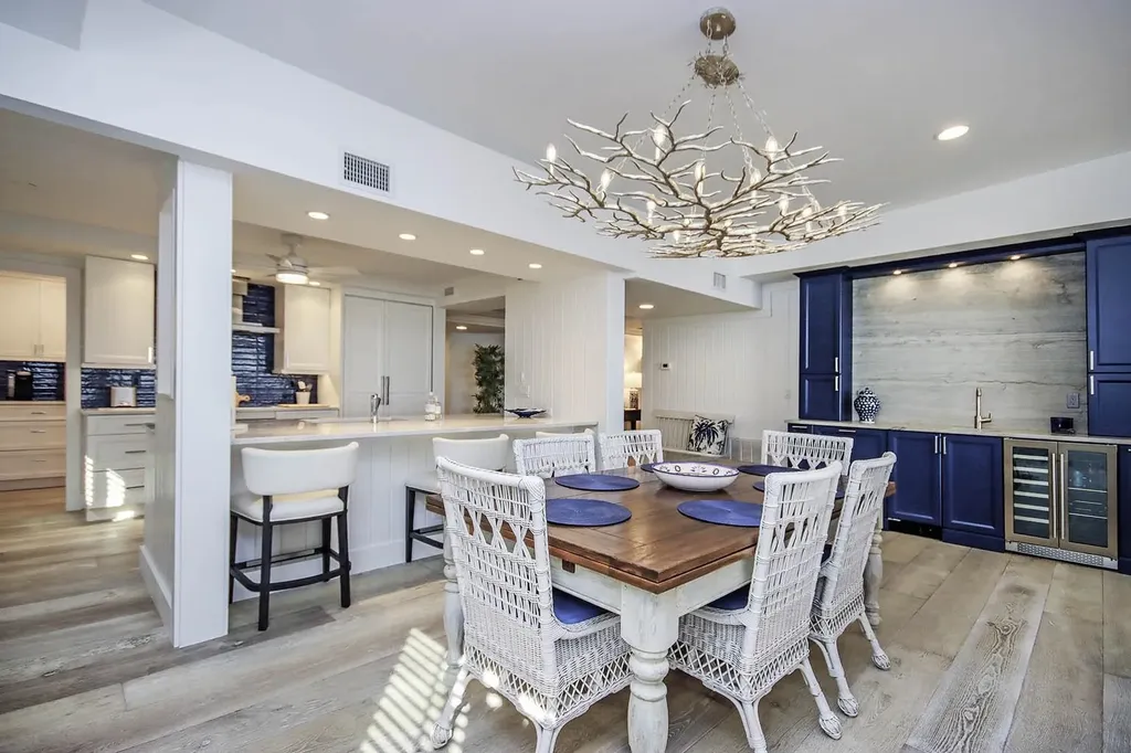 2629 W. Gulf Drive Sanibel FL 33957