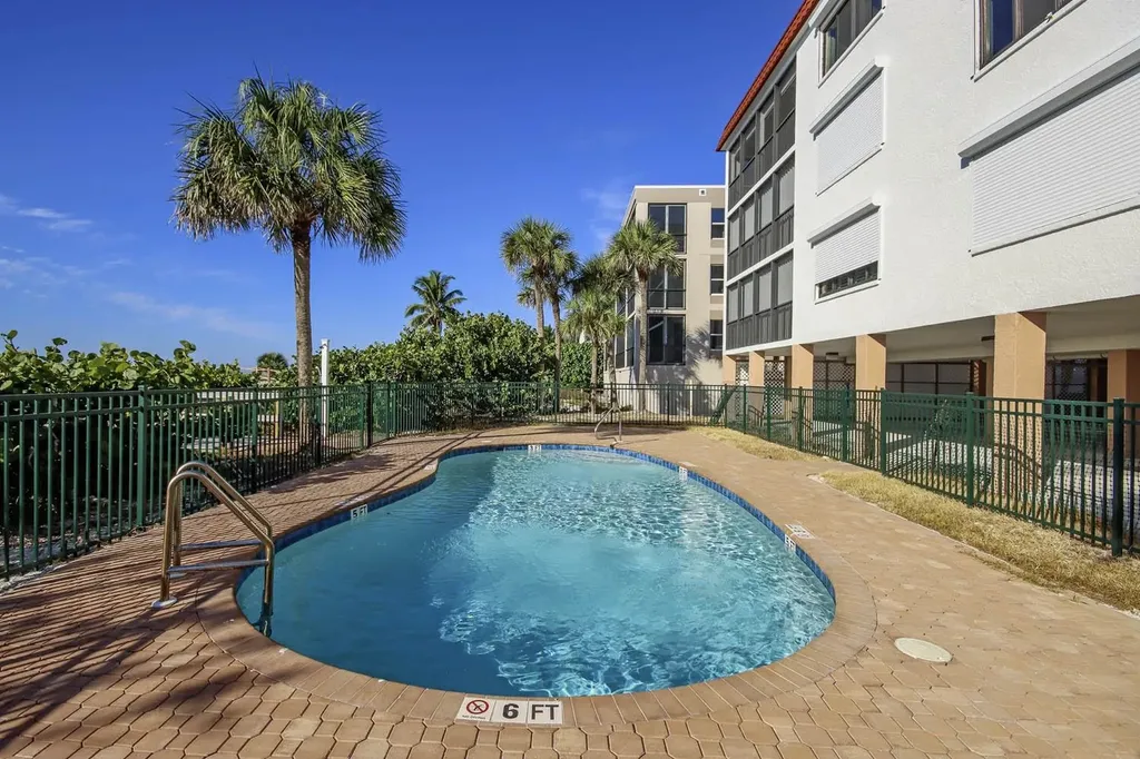 2629 W. Gulf Drive Sanibel FL 33957
