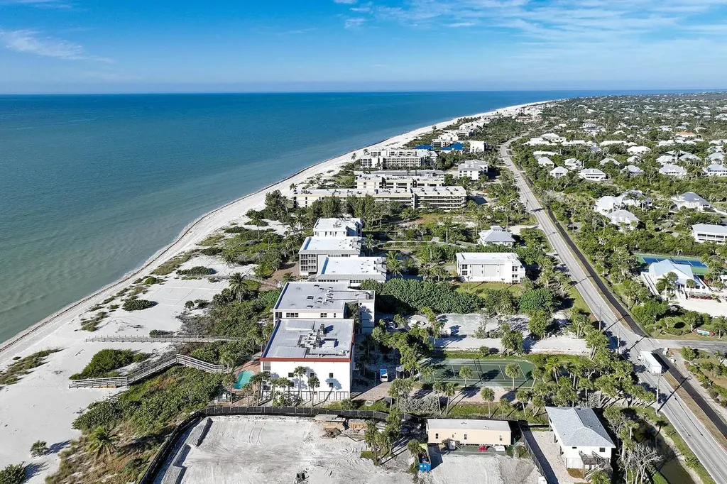 2629 W. Gulf Drive Sanibel FL 33957