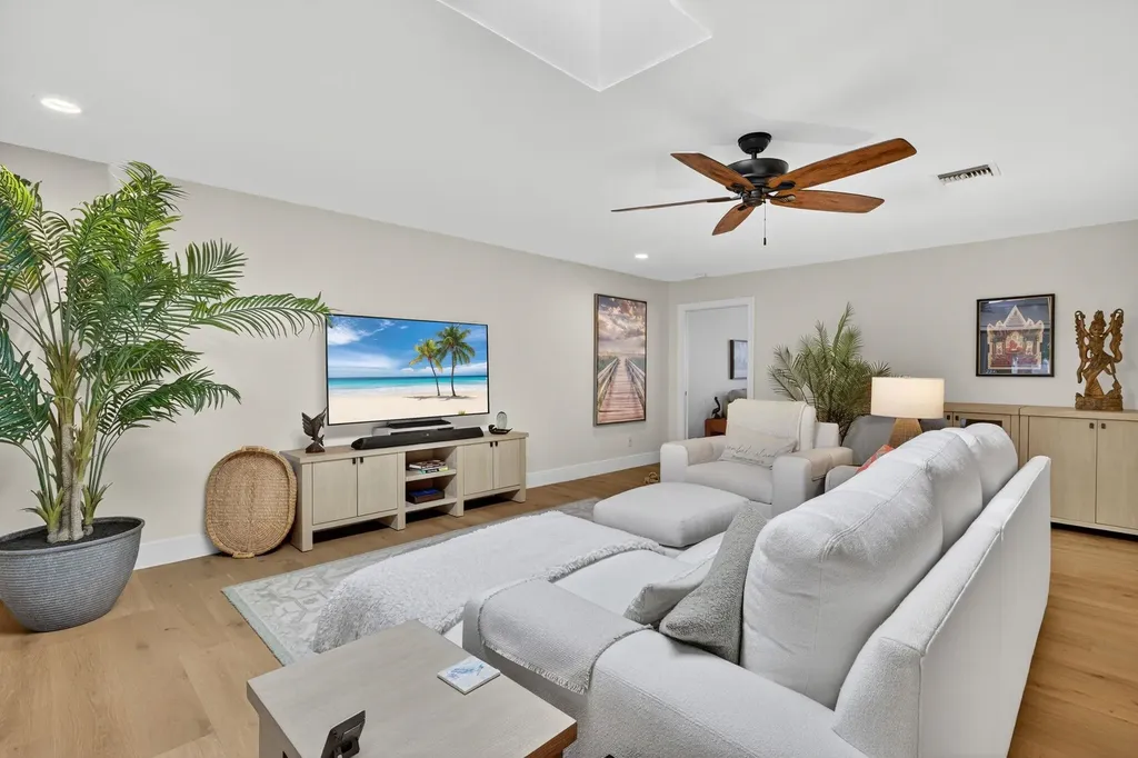 3990 Coquina Drive Sanibel FL 33957