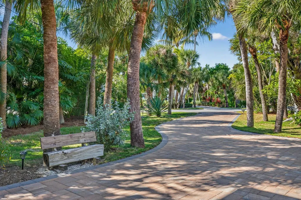 3990 Coquina Drive Sanibel FL 33957