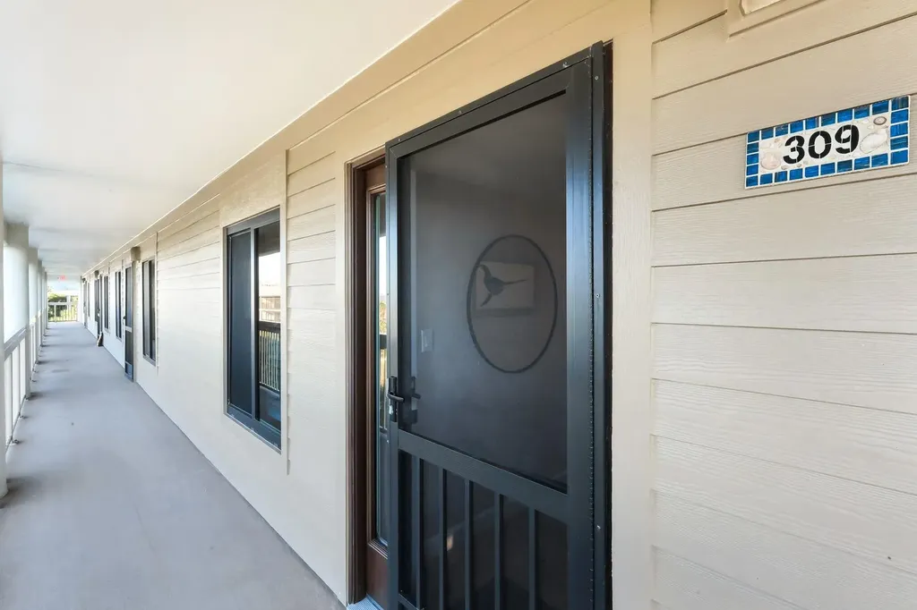 2777 W Gulf Drive Sanibel FL 33957