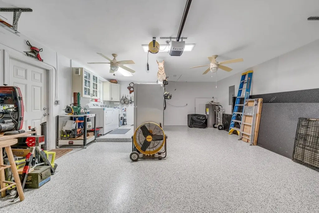 1076 Captains Walk Street Sanibel FL 33957