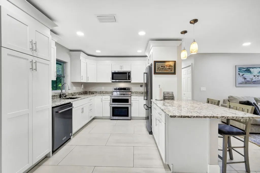 1737 Serenity Lane Sanibel FL 33957