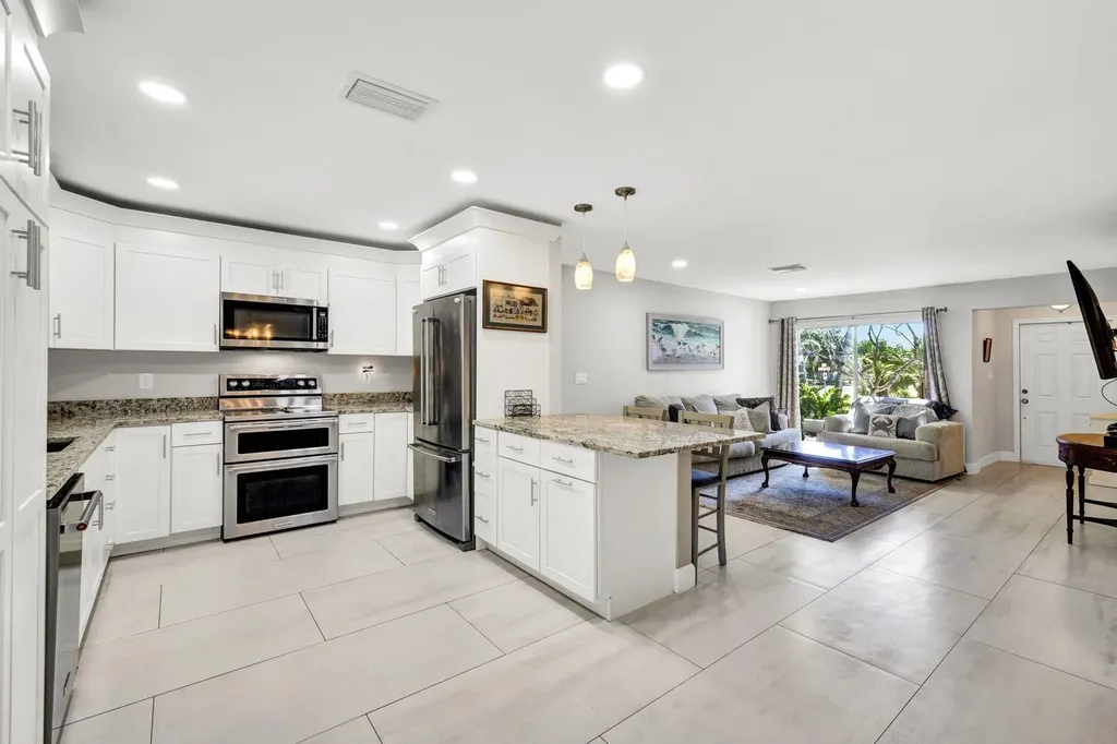 1737 Serenity Lane Sanibel FL 33957