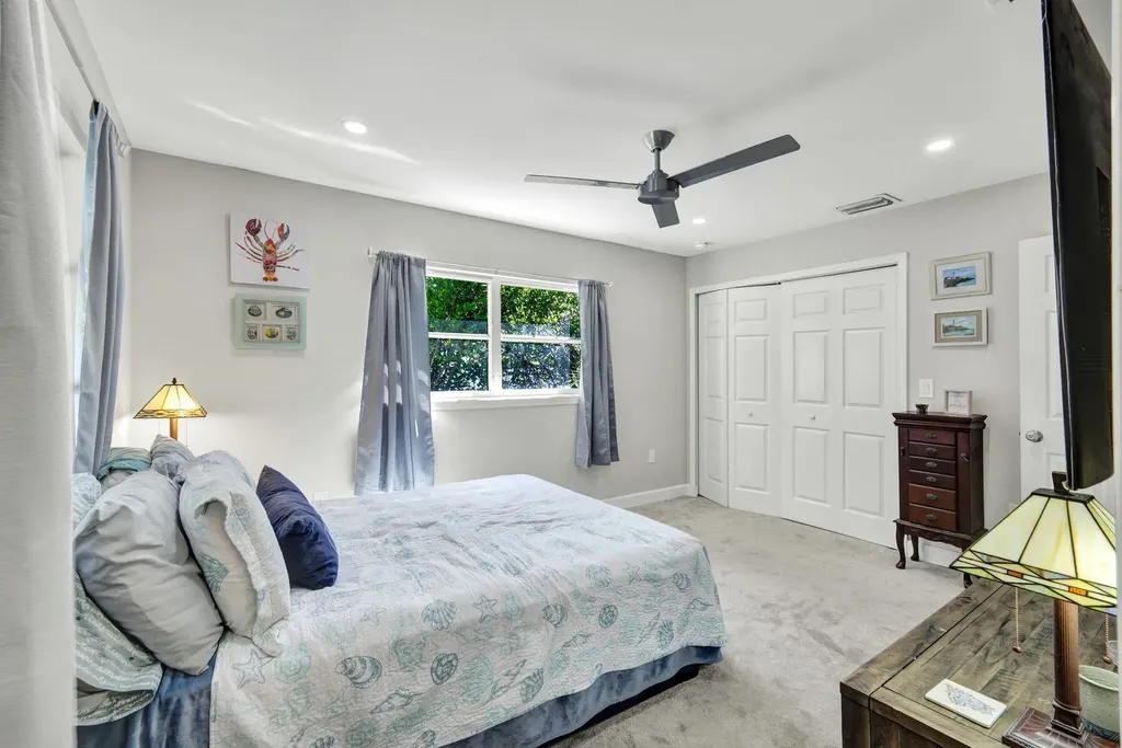 1737 Serenity Lane Sanibel FL 33957