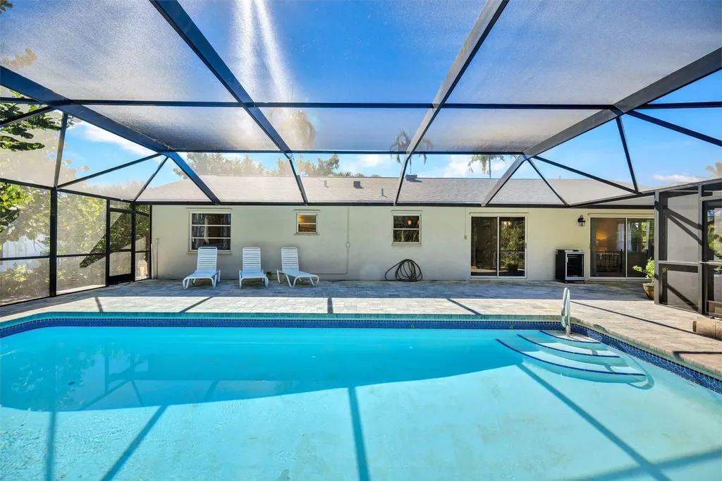 1737 Serenity Lane Sanibel FL 33957