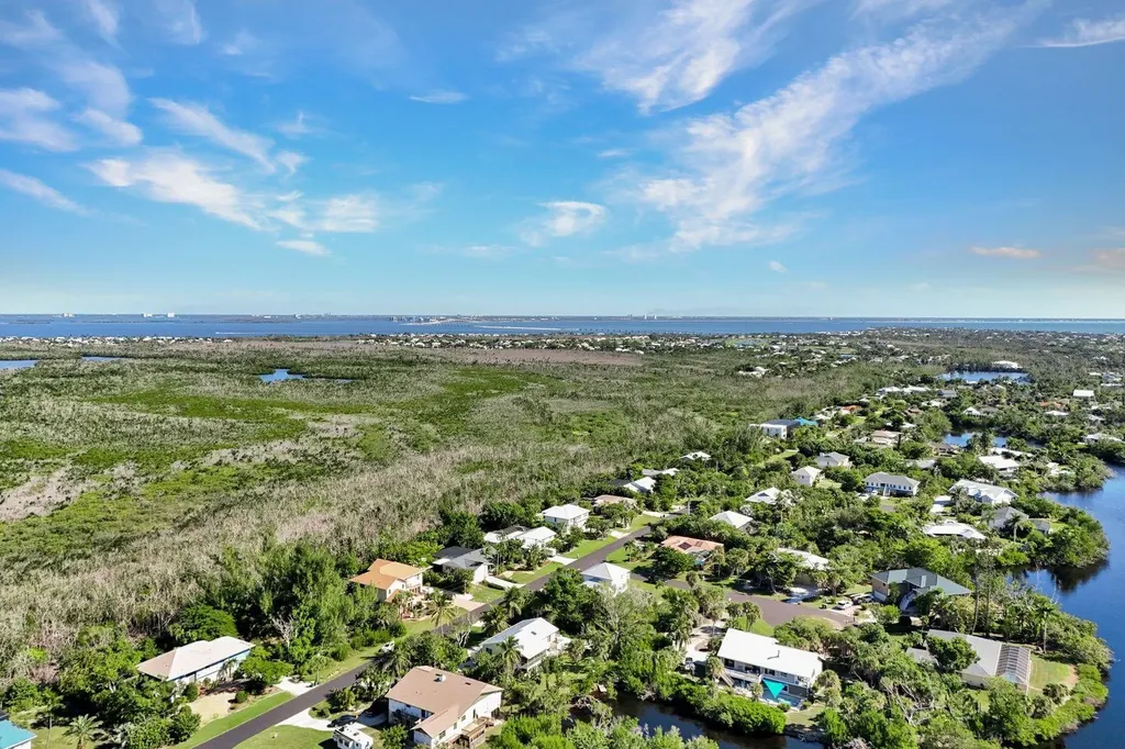 1737 Serenity Lane Sanibel FL 33957