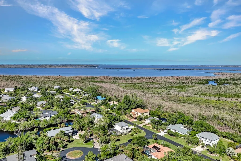 1737 Serenity Lane Sanibel FL 33957