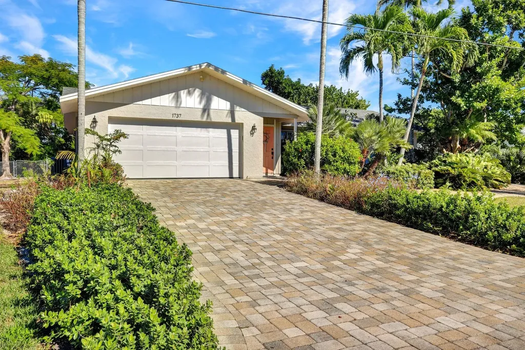1737 Serenity Lane Sanibel FL 33957