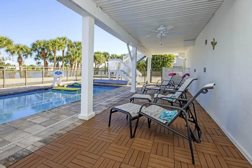 3284 Twin Lakes Lane Sanibel FL 33957-5506