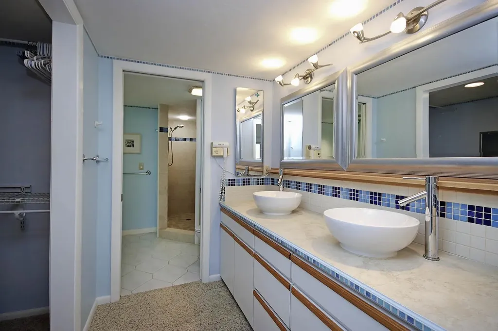 3284 Twin Lakes Lane Sanibel FL 33957-5506