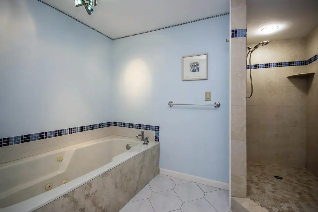 3284 Twin Lakes Lane Sanibel FL 33957-5506