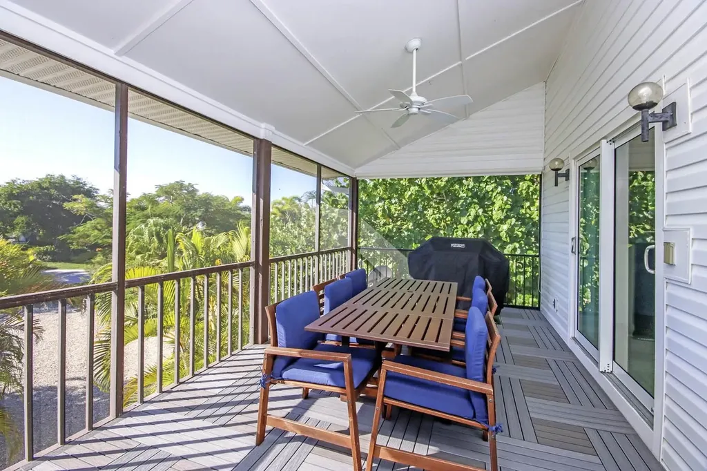 3284 Twin Lakes Lane Sanibel FL 33957-5506