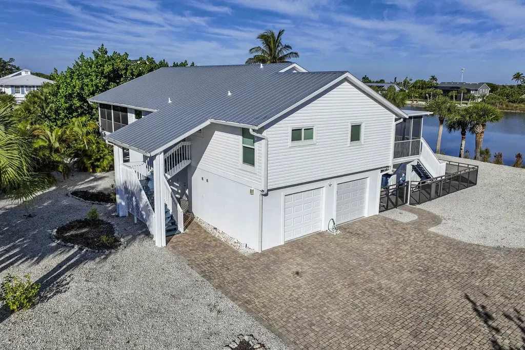 3284 Twin Lakes Lane Sanibel FL 33957-5506