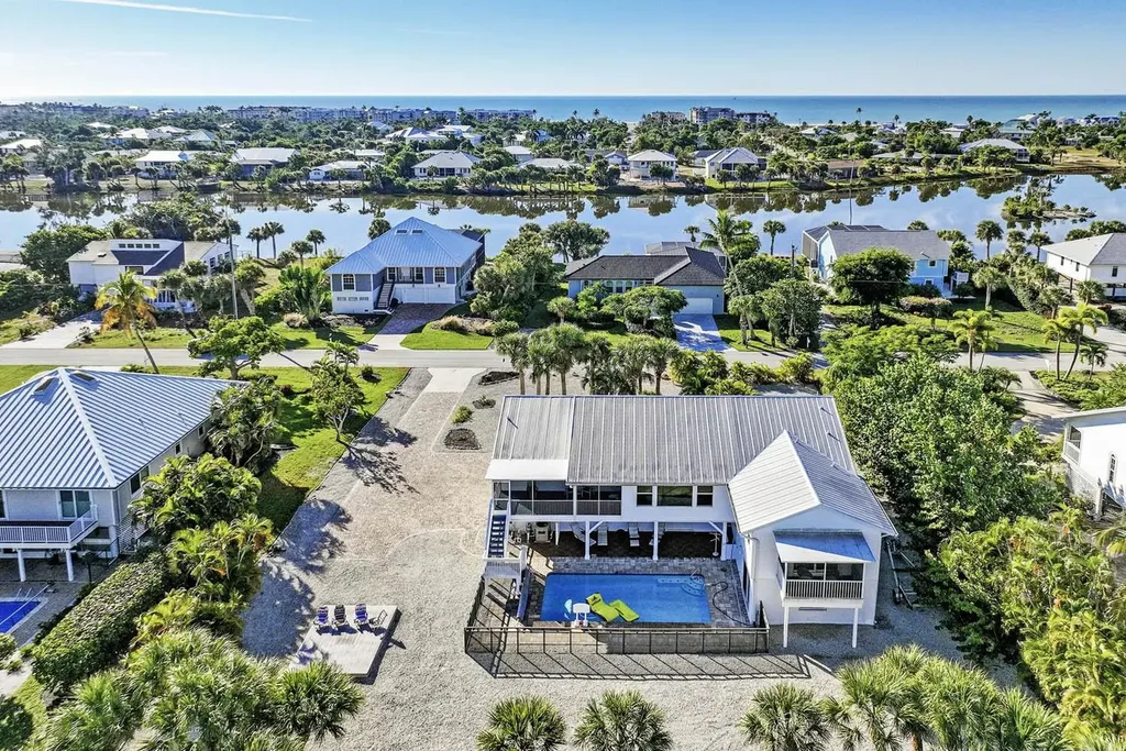 3284 Twin Lakes Lane Sanibel FL 33957-5506