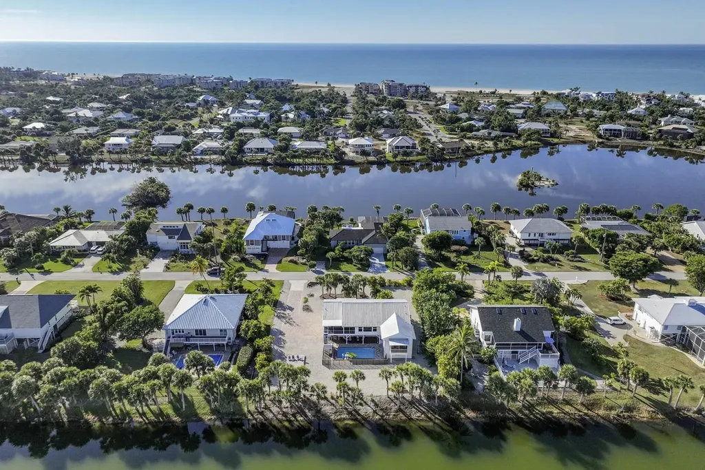 3284 Twin Lakes Lane Sanibel FL 33957-5506