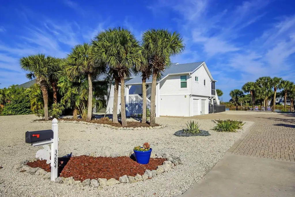 3284 Twin Lakes Lane Sanibel FL 33957-5506