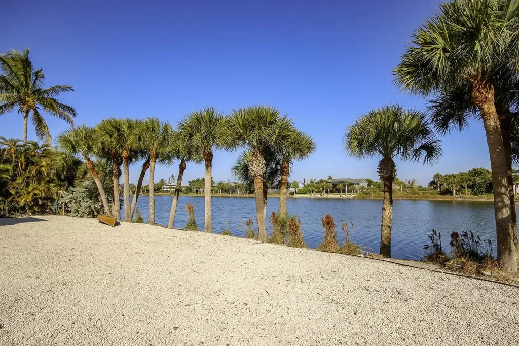 3284 Twin Lakes Lane Sanibel FL 33957-5506