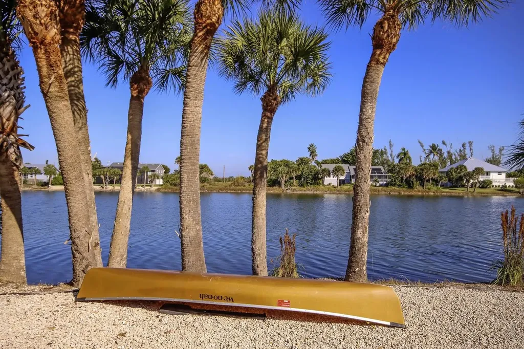 3284 Twin Lakes Lane Sanibel FL 33957-5506