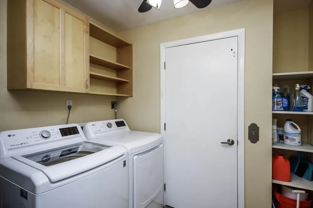 3284 Twin Lakes Lane Sanibel FL 33957-5506