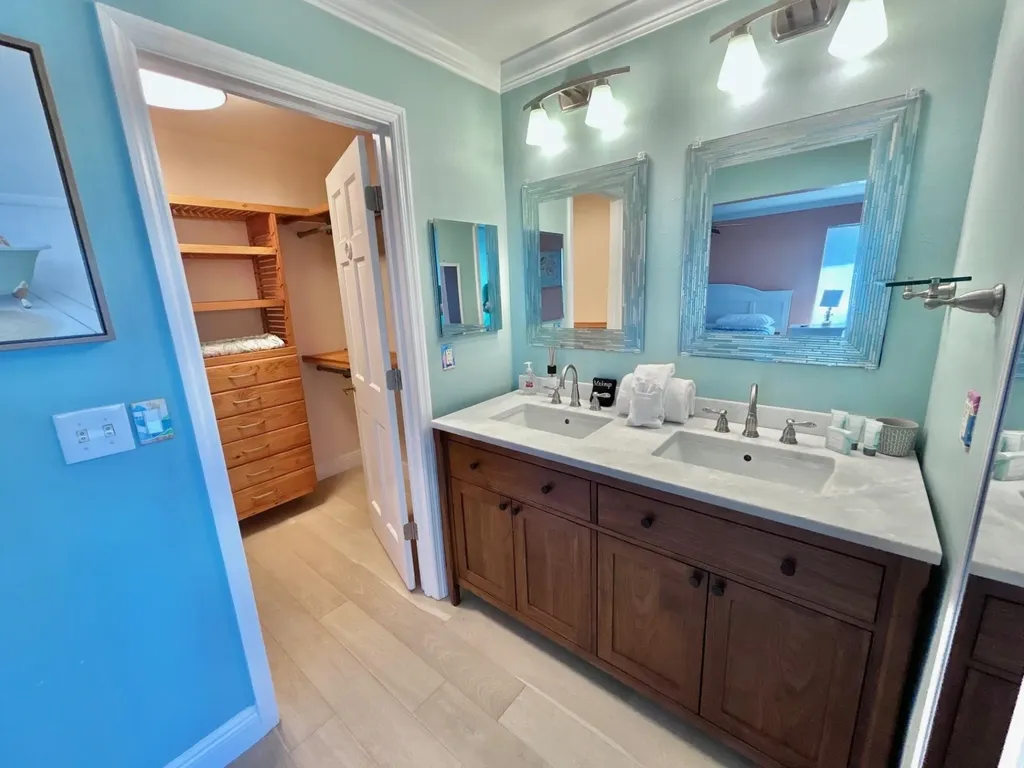 497 E Gulf Drive Sanibel FL 33957