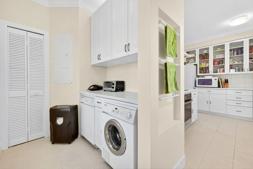 1987 My Tern Court Sanibel FL 33957