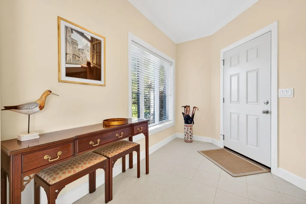 1987 My Tern Court Sanibel FL 33957