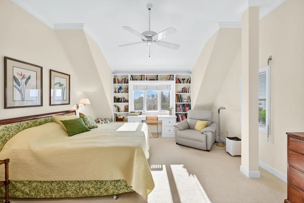 1987 My Tern Court Sanibel FL 33957