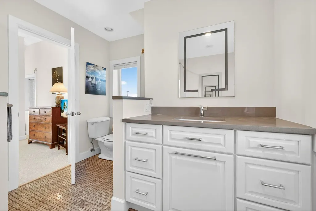 1987 My Tern Court Sanibel FL 33957