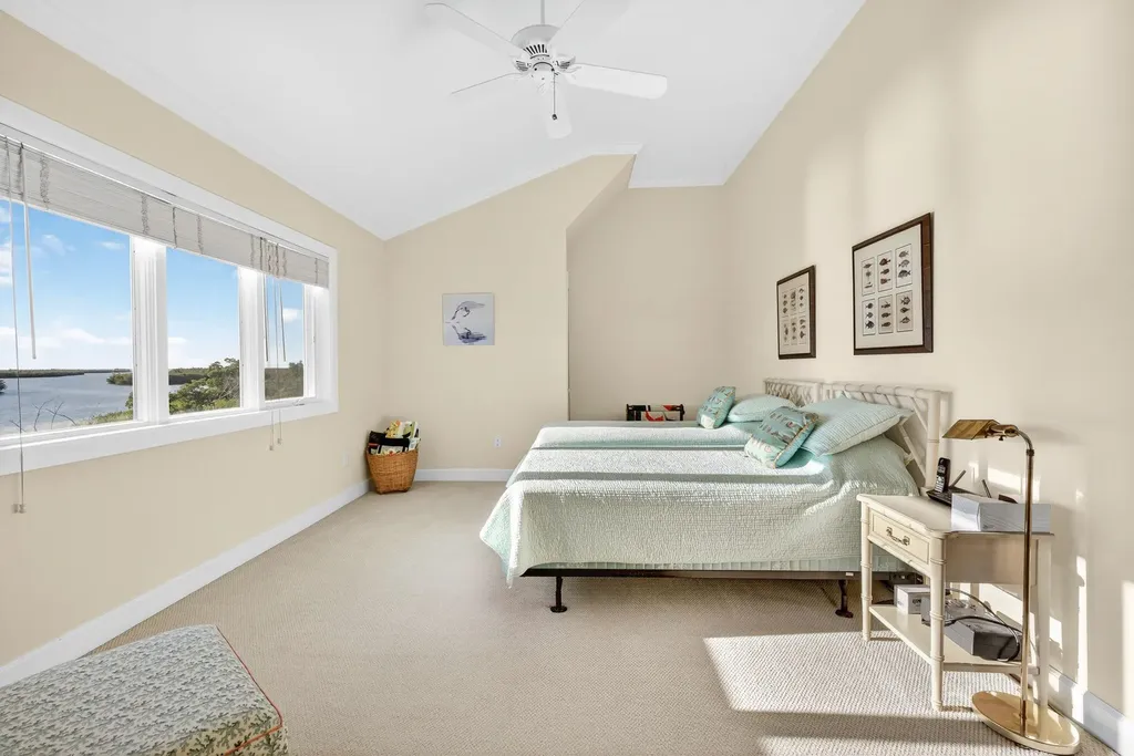 1987 My Tern Court Sanibel FL 33957