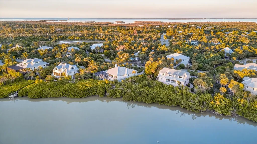 1987 My Tern Court Sanibel FL 33957